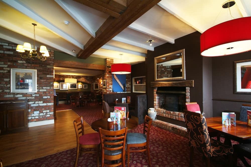 Premier Inn Wirral - Greasby photo 5
