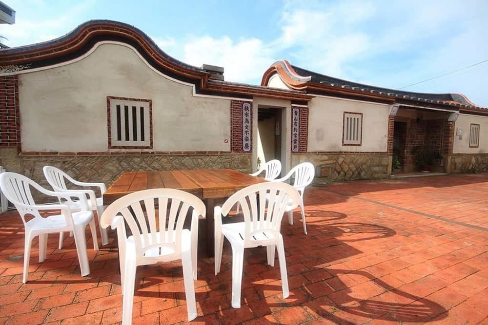 Longmen Inn Bed and Breakfast photo 9