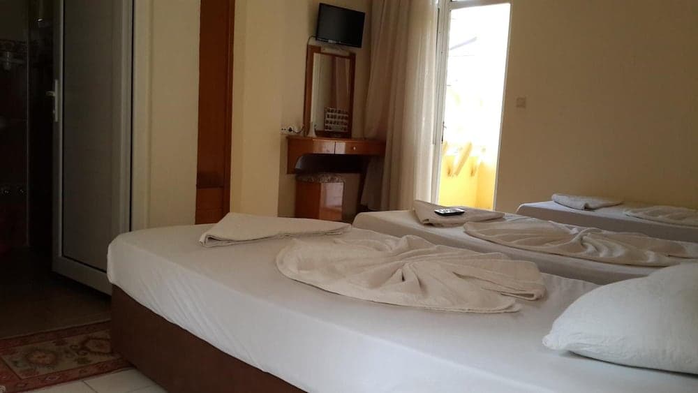 Caner Hotel photo 2