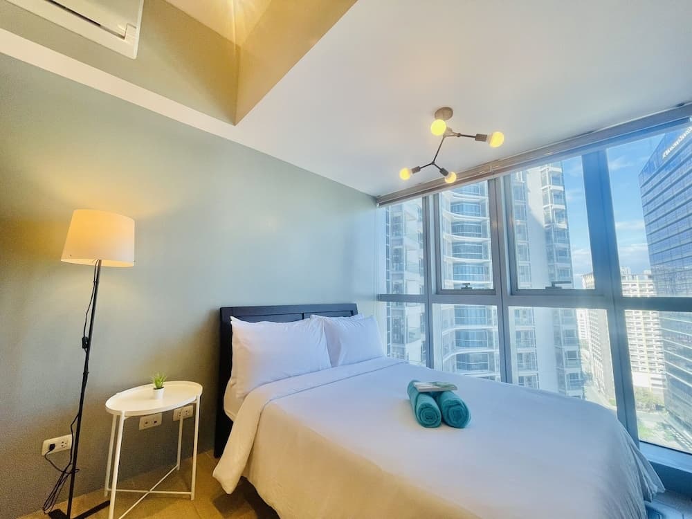 Uptown Parksuites 1 photo 9