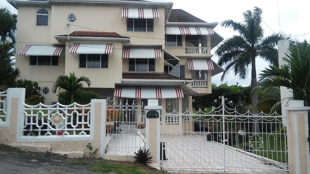 Ocho Rios Golden View photo 3