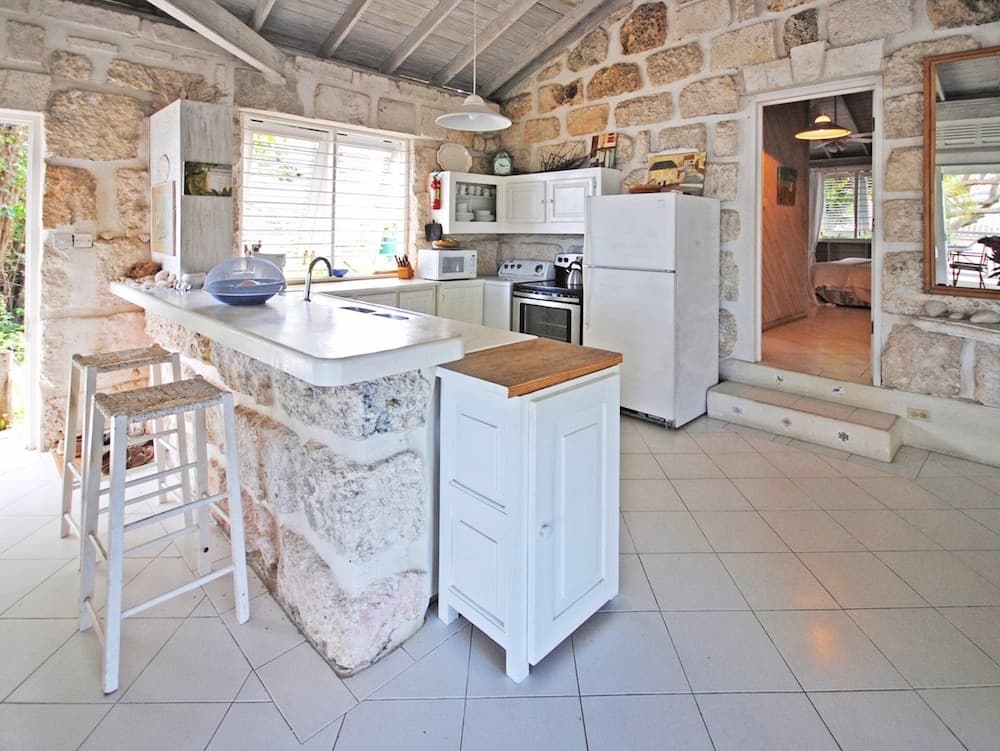 Charming 2-Bed Cottage By Beach by BSL Rentals photo 7