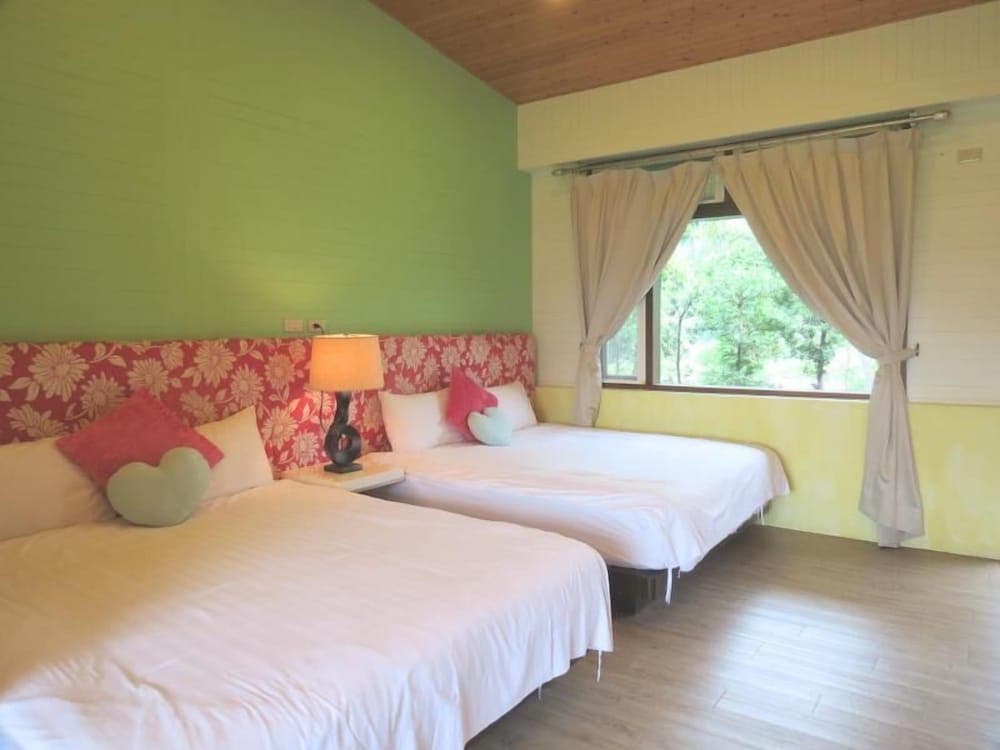 DeerStar Meihua Lake B&B photo 3
