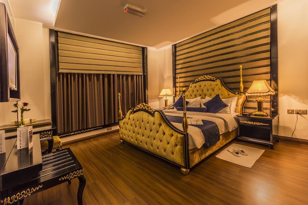 Golden Tulip Headington Ruwi