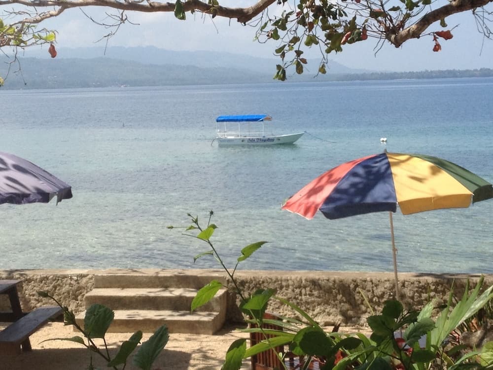 Isla Hayahay Beach Resort and Restaurant photo 3