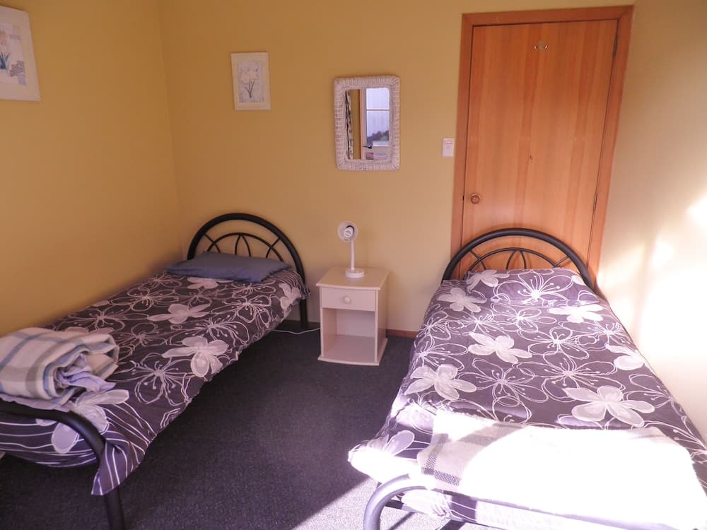 Bazil's Hostel & Surf School photo 9
