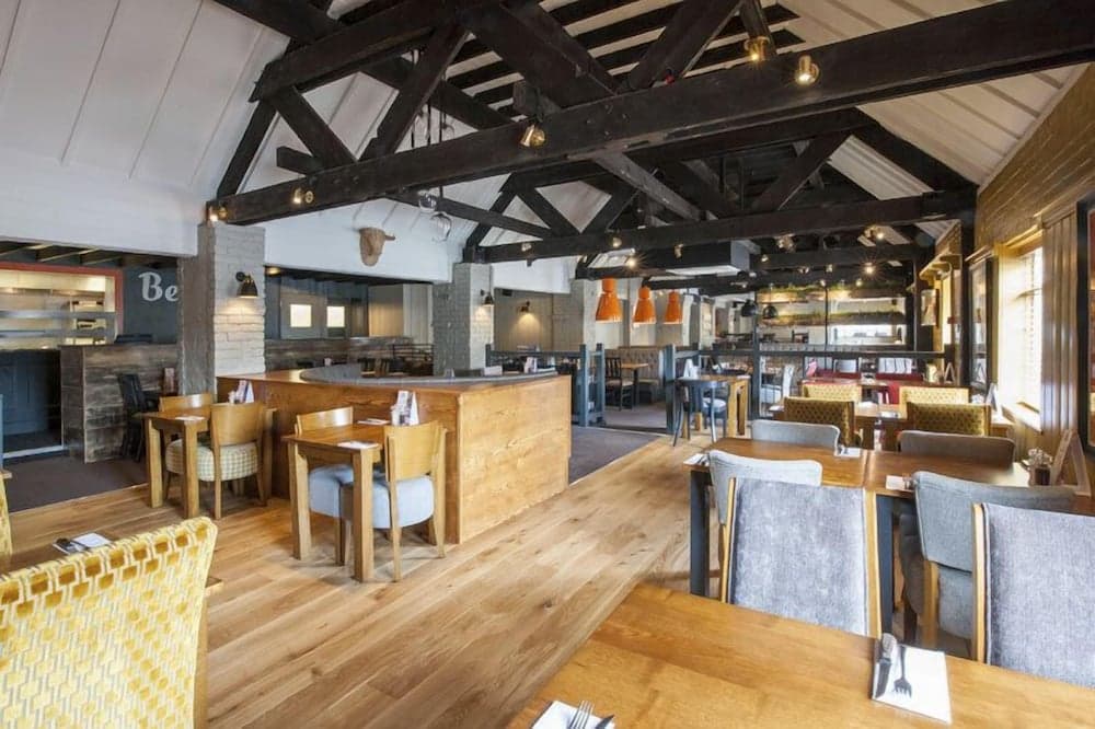 Premier Inn Gloucester - Little Witcombe photo 6