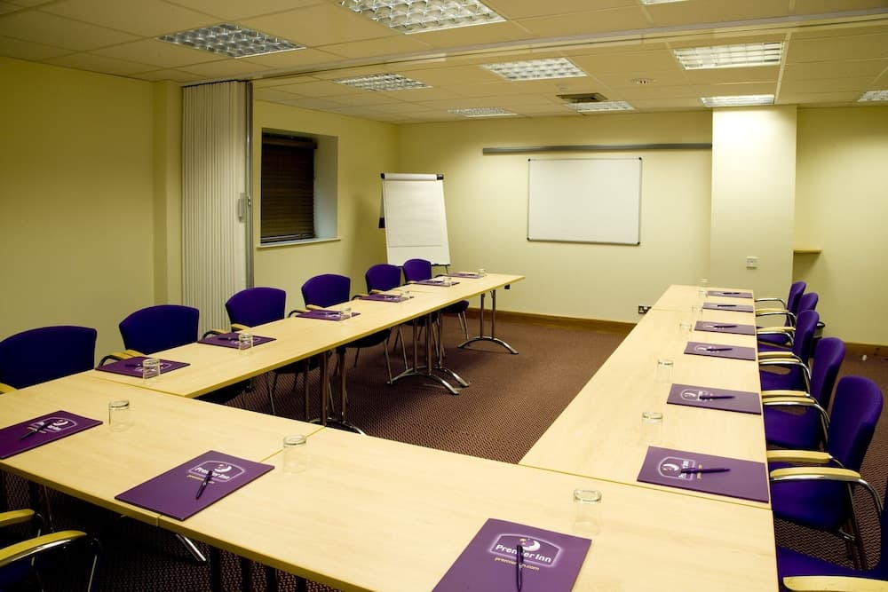 Premier Inn London Wimbledon South photo 5