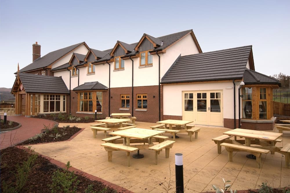 outdoor seating area