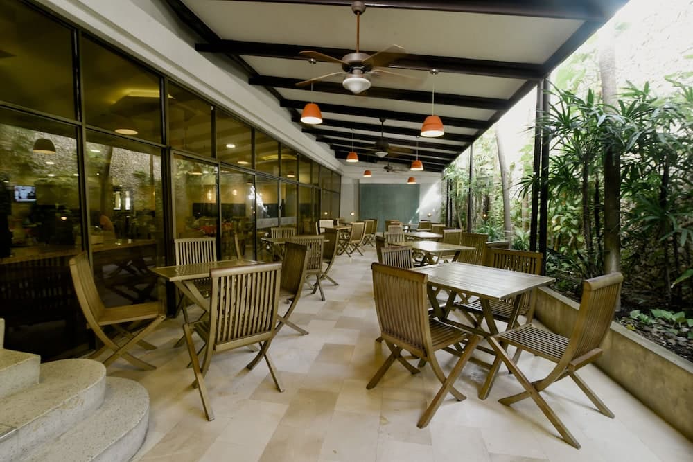 Howard Johnson Hotel Versalles Barranquilla photo 9