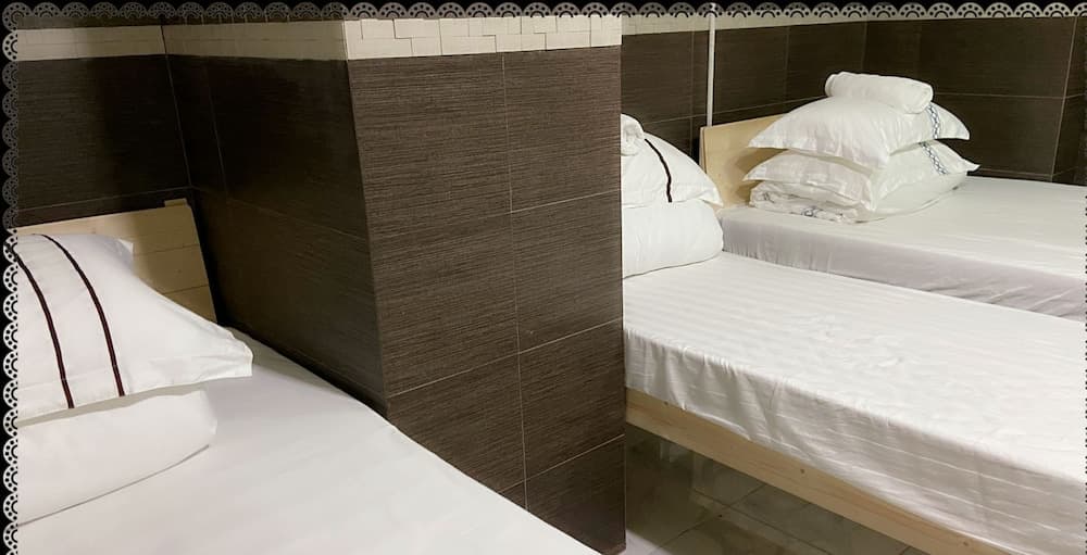 Famous Guesthouse photo 5
