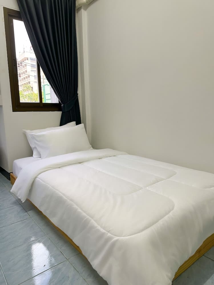 MONTANA Hotel & Hostel Phuket photo 5