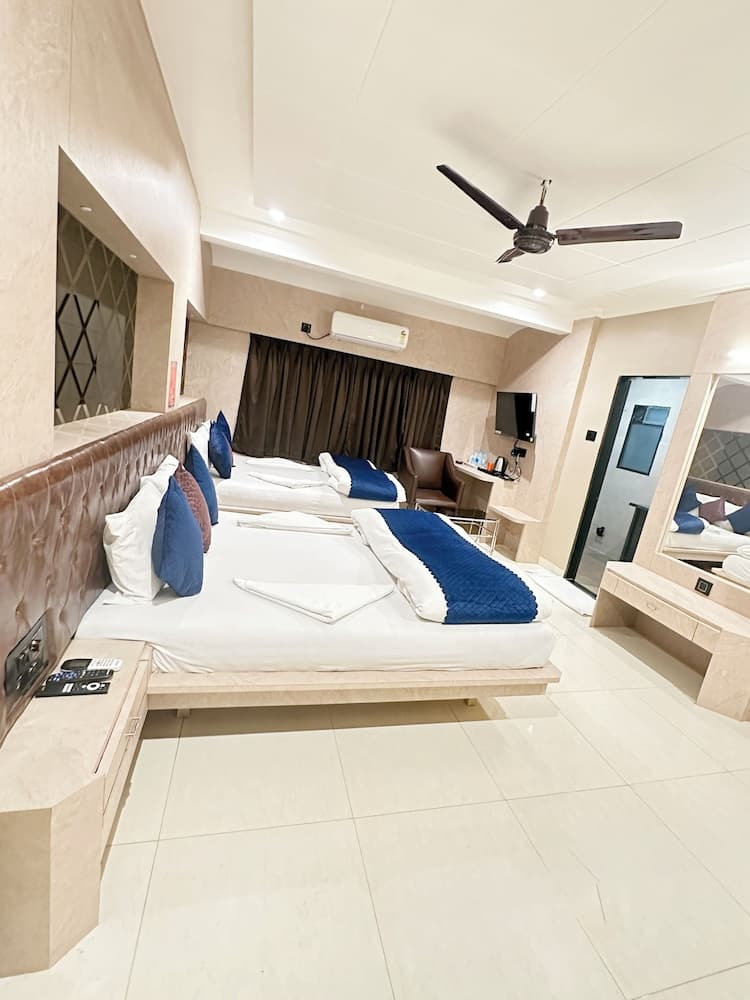 Saibaba International Hotel photo 3
