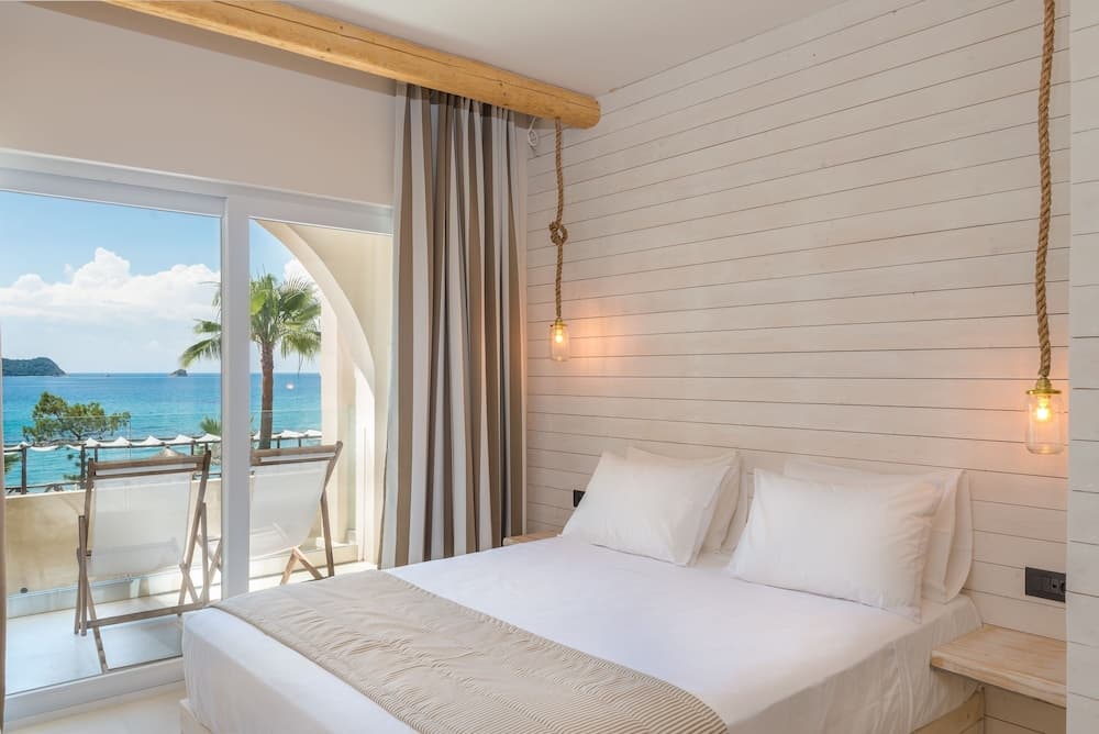 Gloria Maris Hotel Suites & Villas photo 8