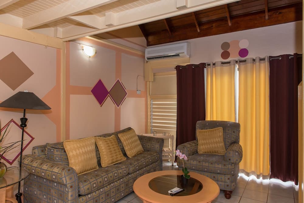 Tropical Beach Suite photo 2