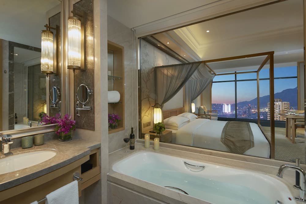 Taishan Blossom Hotel photo 7