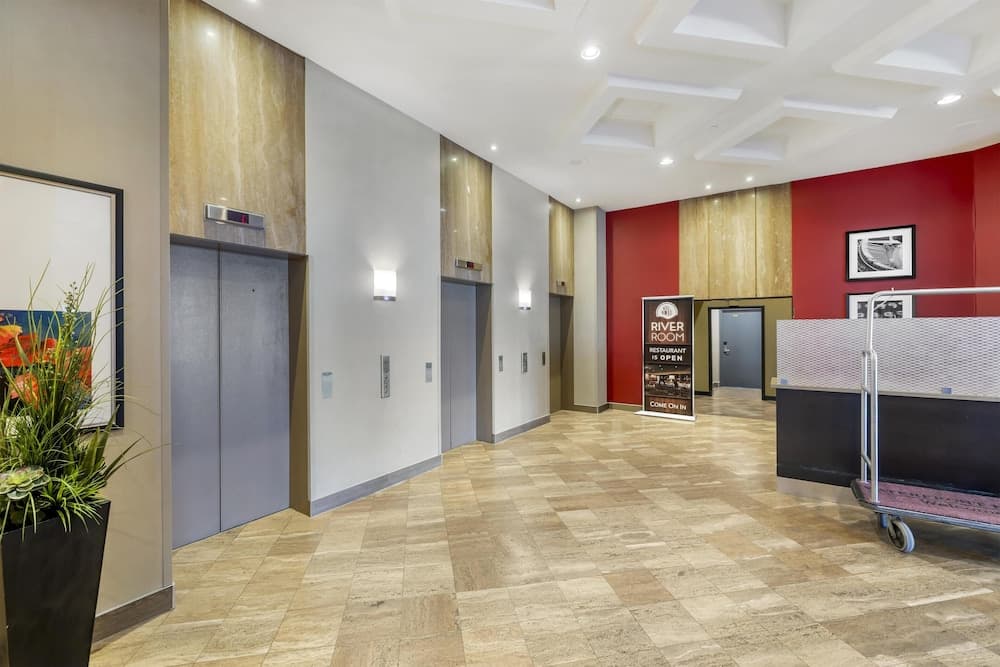 Best Western Plus Waterfront Hotel photo 7