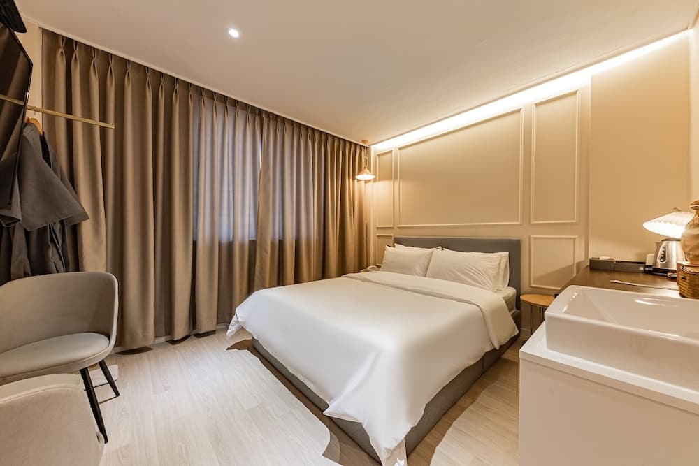 Brown Dot Hotel photo 6