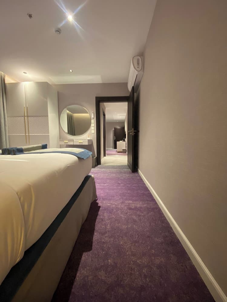 Marvelous Hotel photo 5