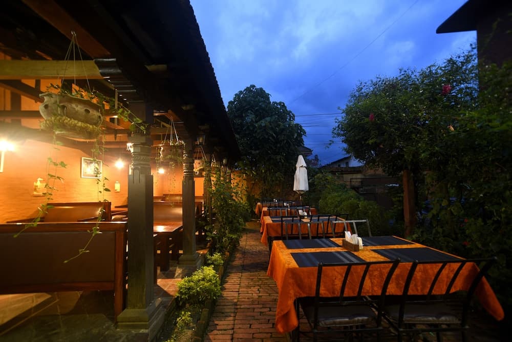 Vajra Guest House & Restaurant photo 9