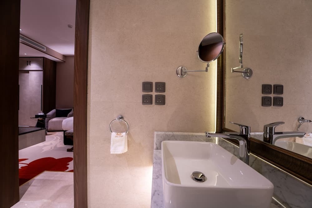 Lilac Park Hotel photo 7