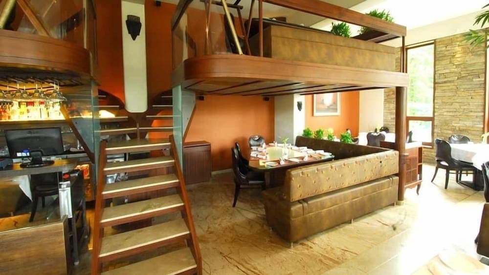 Sai Palace Hotel photo 8