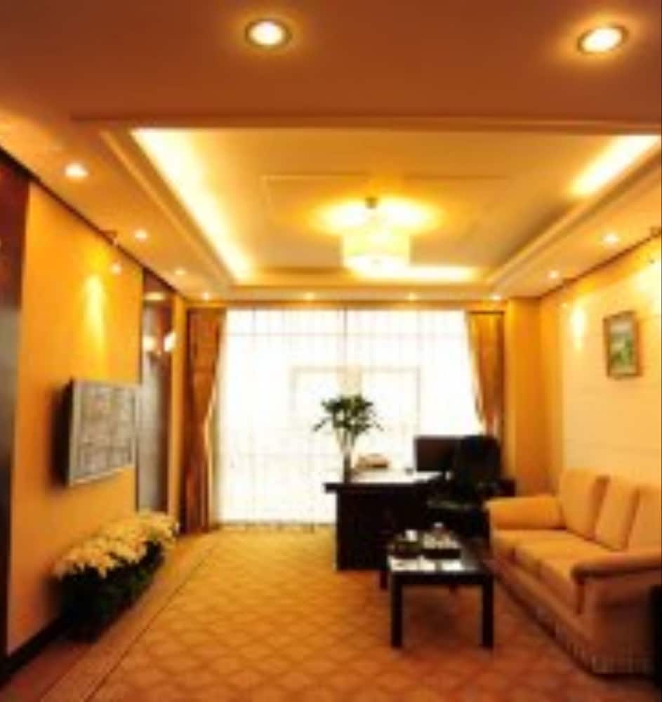 Fusheng Hotel photo 8