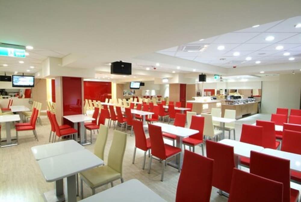 i-Deal Hotel photo 3