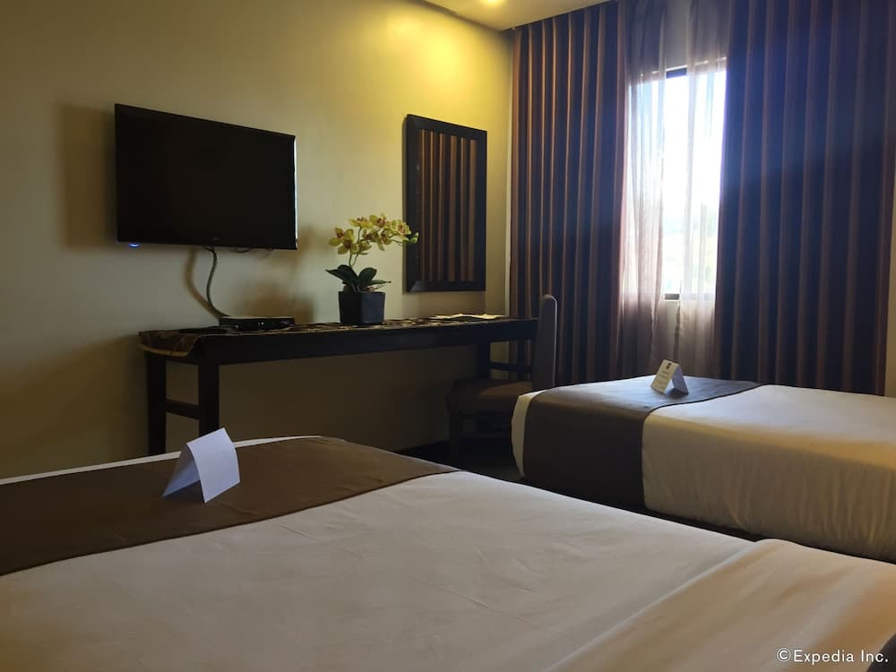 GT Hotel Bacolod photo 3