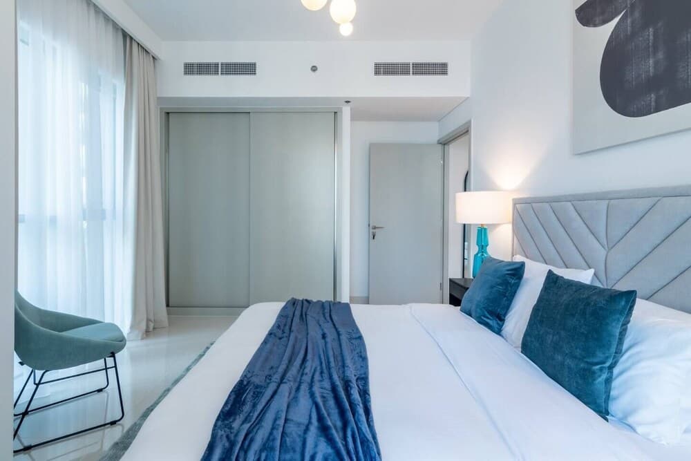 1BR Apartments Beach Isle Tower photo 9