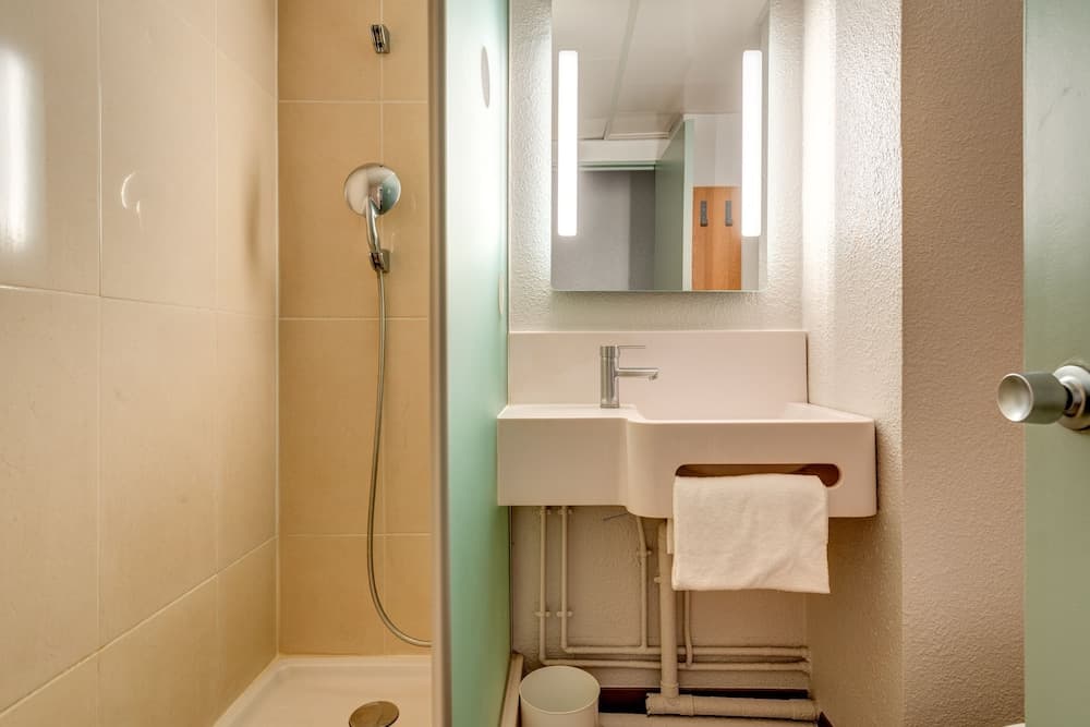 B&B HOTEL Orly Rungis Aéroport photo 4