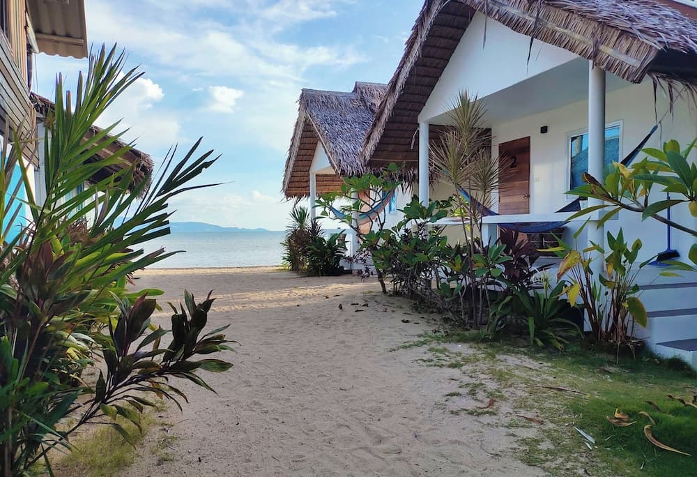 Sand Terrace Beach Bungalows photo 8