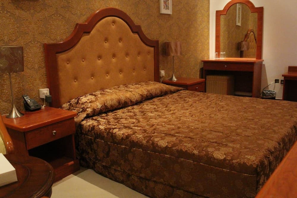 Riviera Hotel photo 6