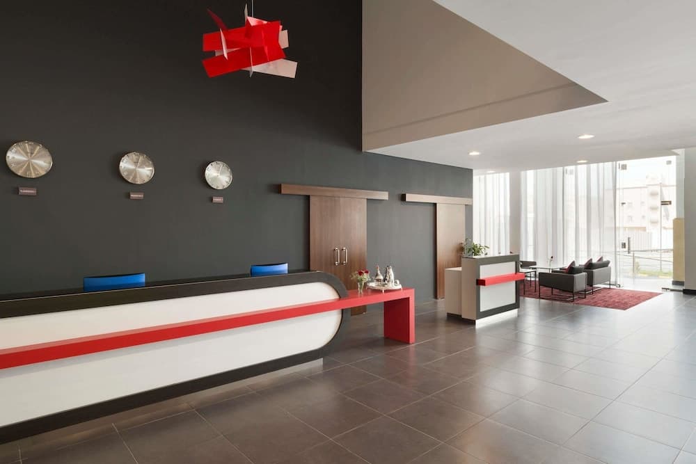 Ramada Encore by Wyndham Al Khobar Olaya photo 2