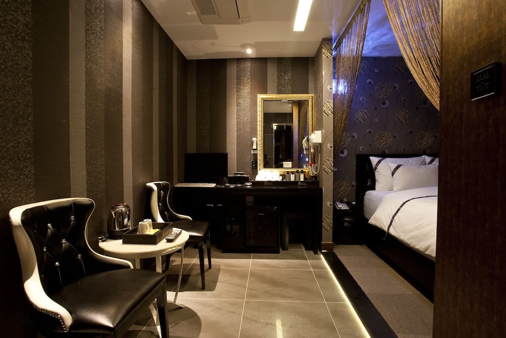 W Hotel photo 9