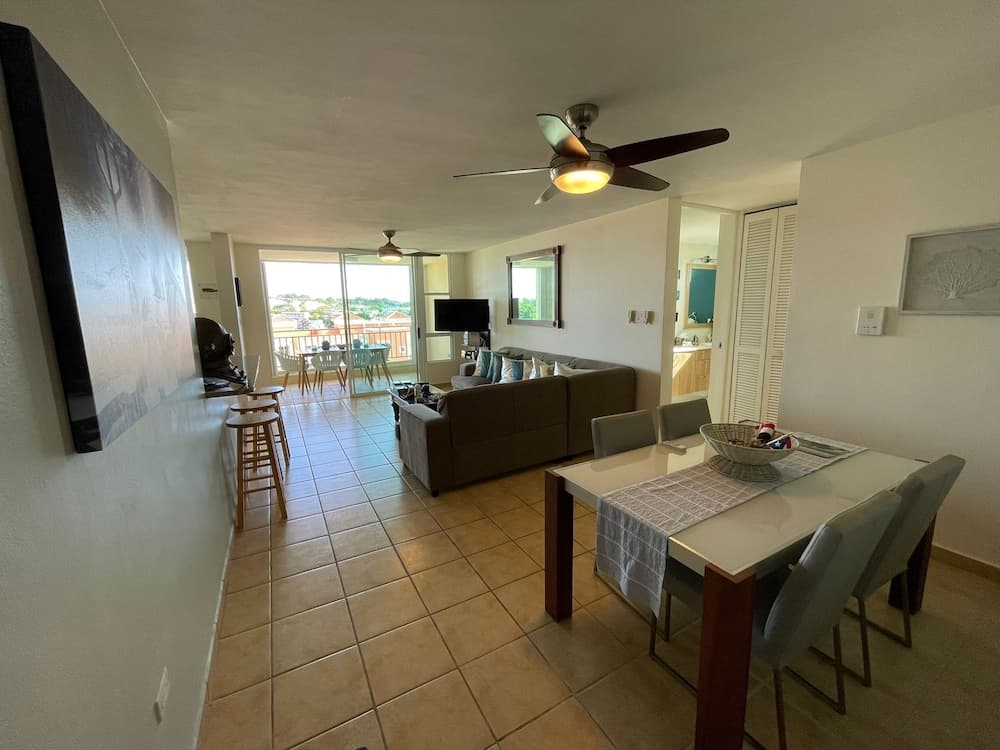 506 Ocean & Marina Views 3 Bed 2 Bath photo 4
