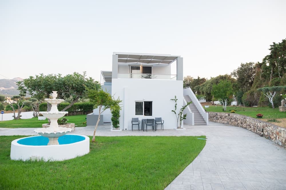 Gelli Apartments photo 5