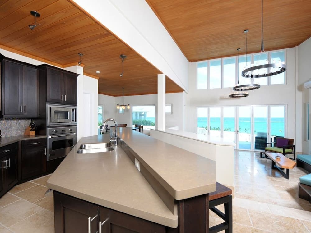 Ocean Vista: Contemporary Villa With Panoramic Views photo 7