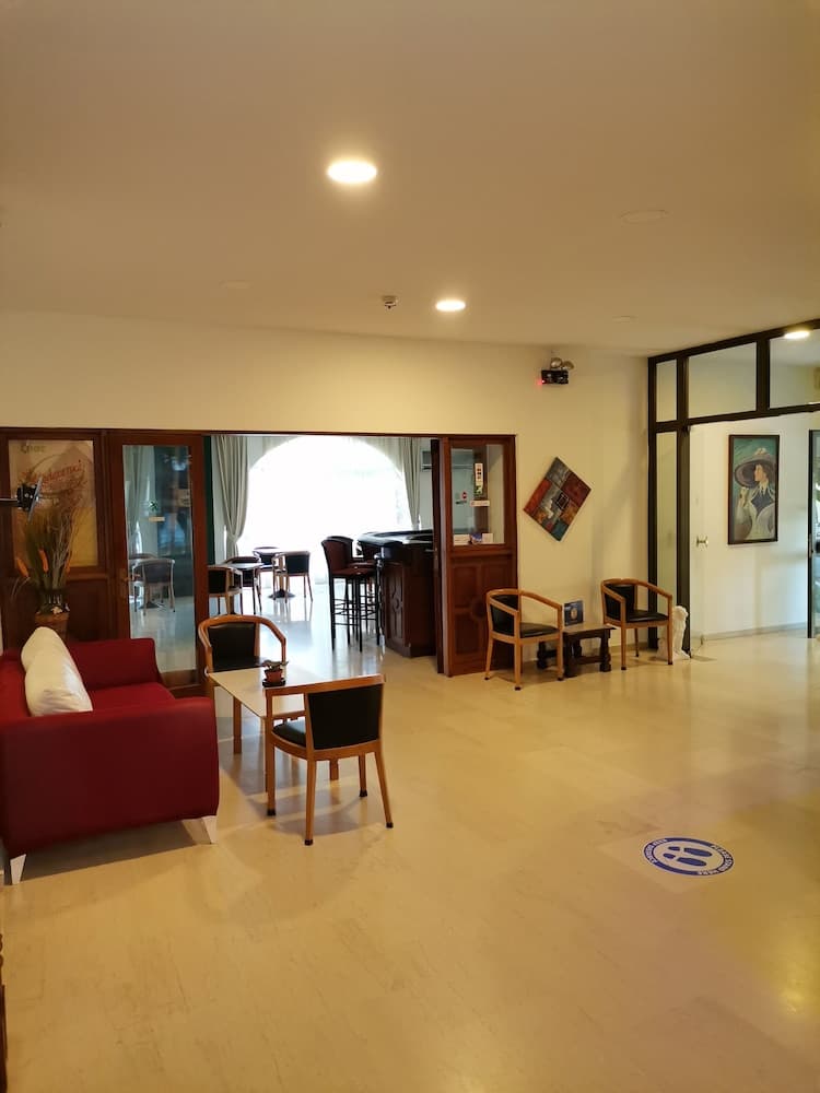 Paradise Hotel photo 9