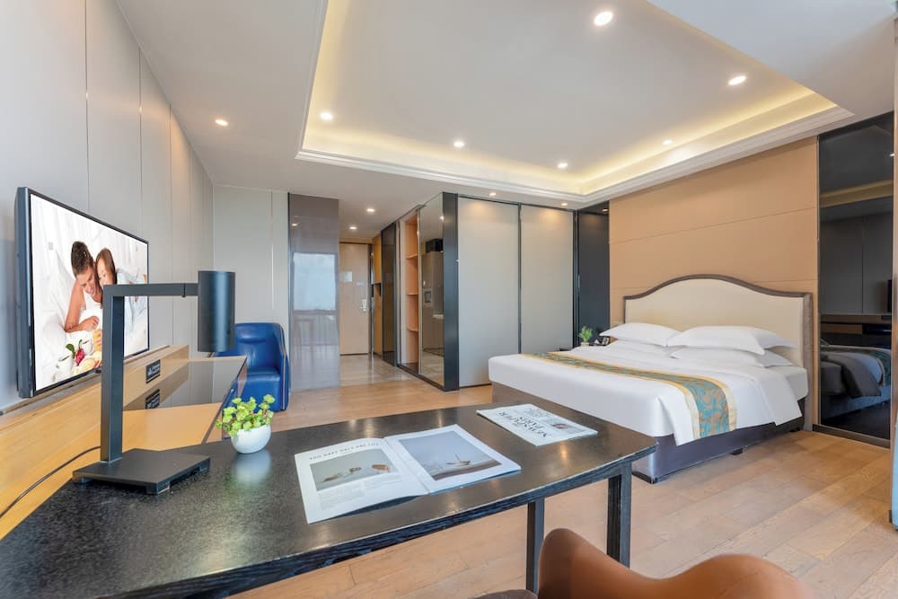 JunHome International Apartment photo 8
