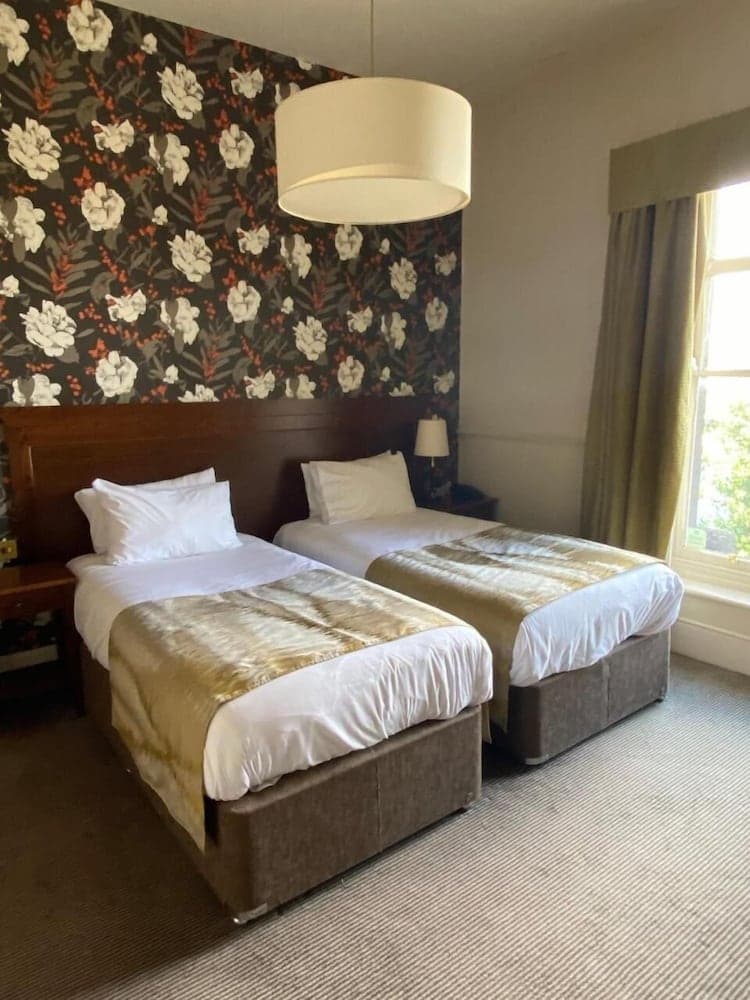 Ryde Castle Hotel by Greene King Inns photo 3