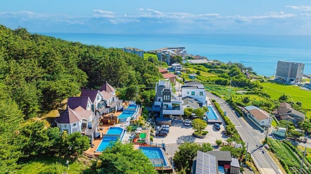 Pool Villa 1-2 Pension