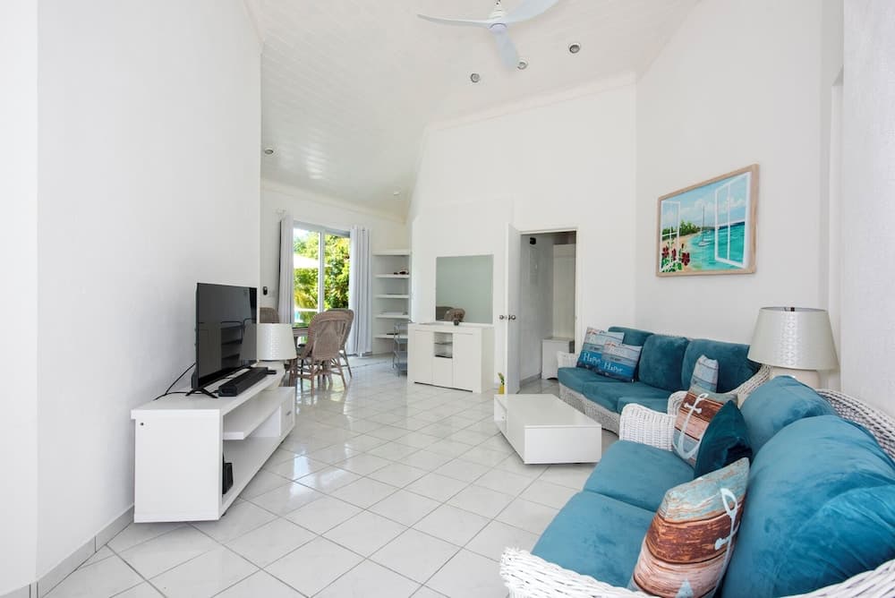 Newly Built Luxury Villa On The Beach photo 8