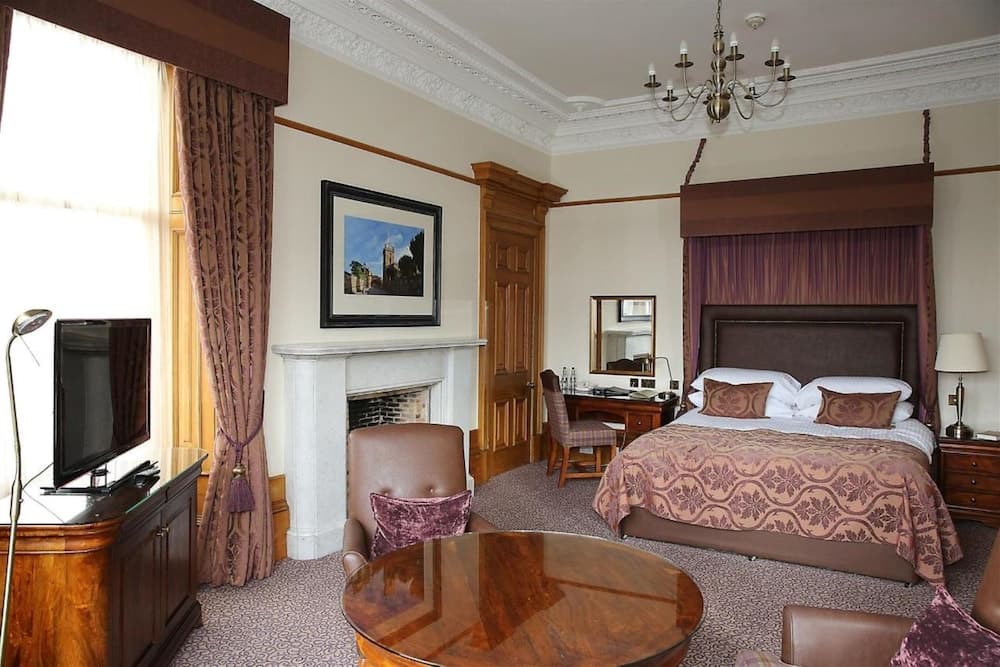 Grange Manor photo 5