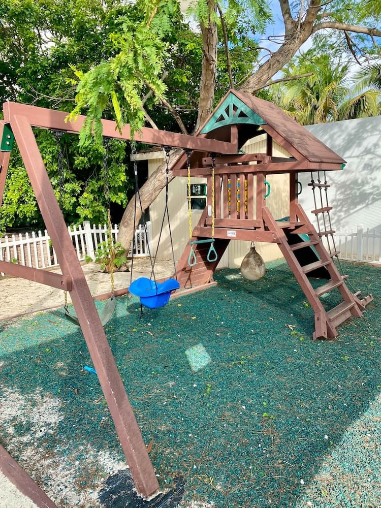 Oceanfront Condo on Seven Mile Beach photo 6
