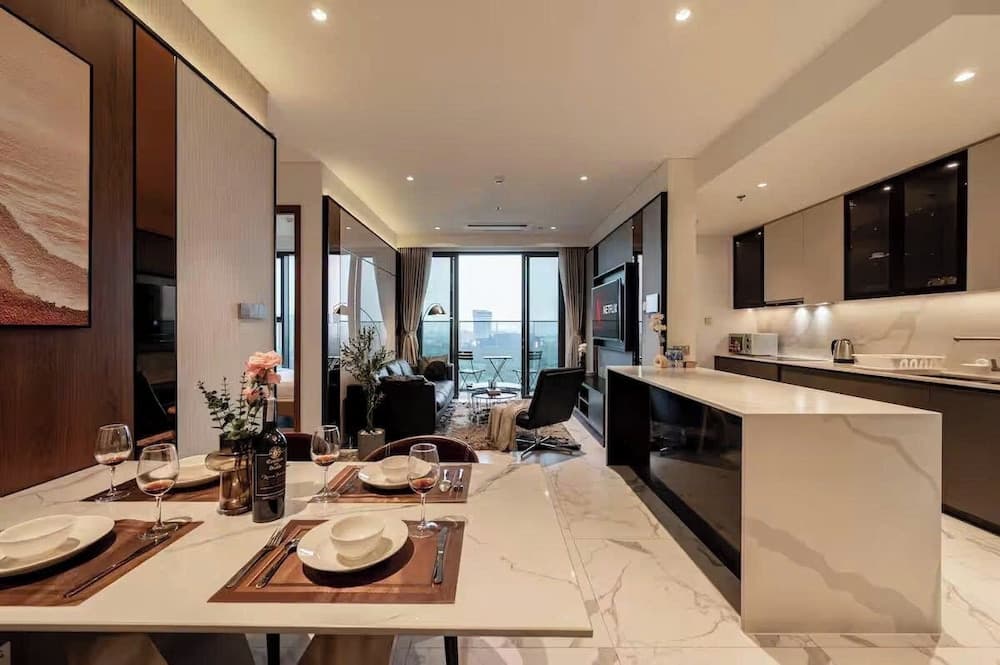 Metropole Luxury Riverside Apartment photo 6