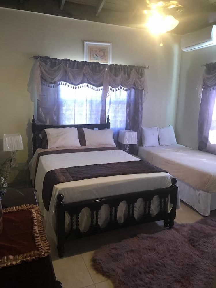 Layla's B&B photo 9