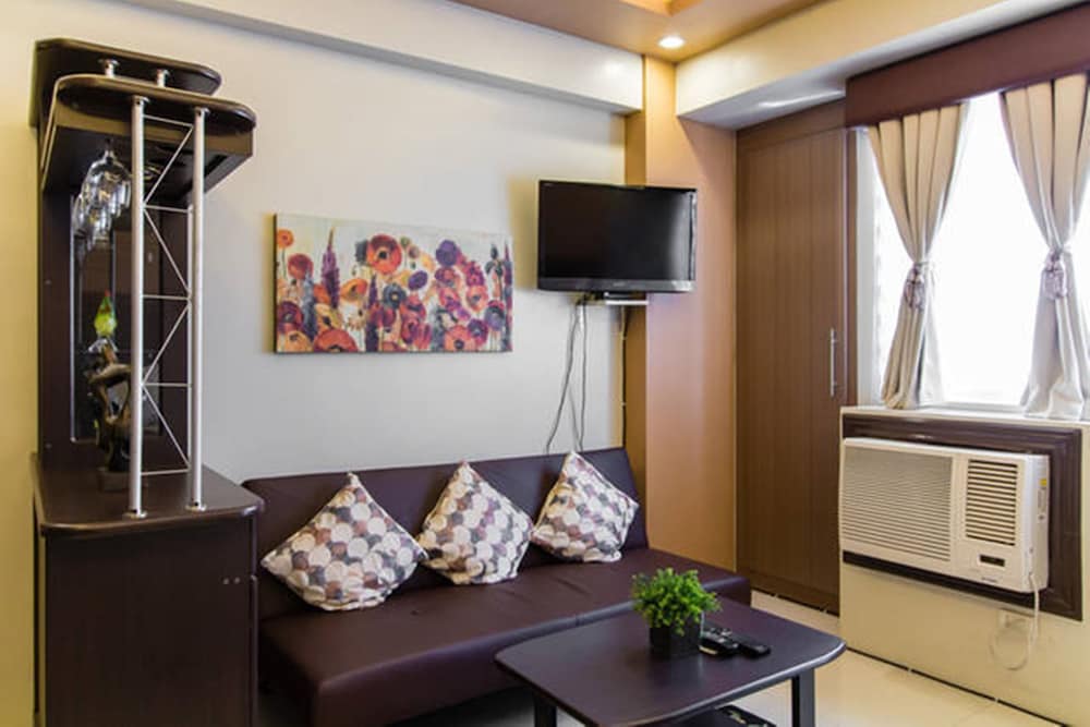 One Palm Tree Villas by SMTL Properties photo 3