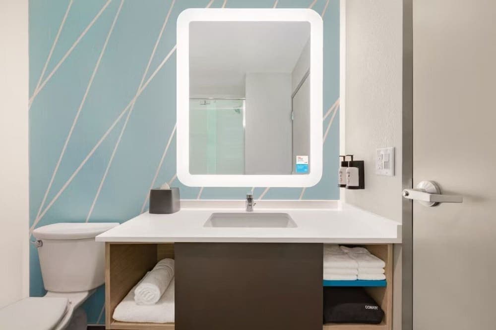 avid hotel Queretaro Centro Sur by IHG photo 2