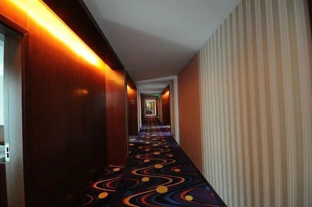 Good East hotel photo 9
